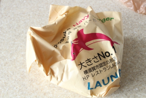 launa burger to go package